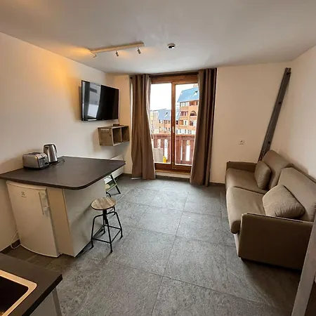 - Inout - 4 Beds Flat Al-208 *