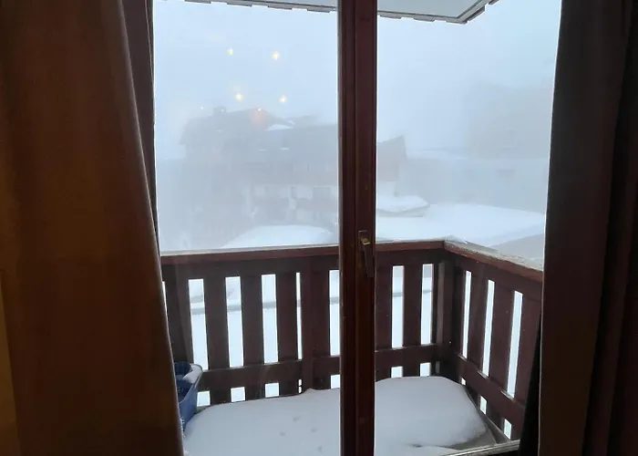 4-guest In Heart Of *